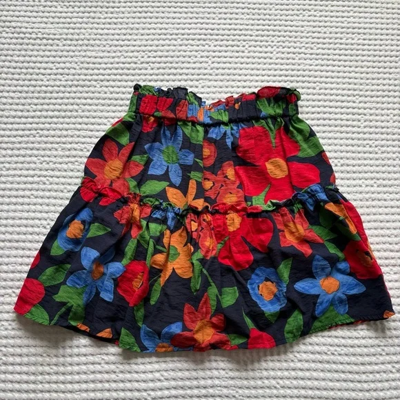 Milk & Honey Floral Tiered Ruffle Mini Skirt - Button Front: Size Small - Picture 3 of 5